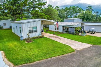 193 & 205 Magnolia, Zavalla, TX 75980