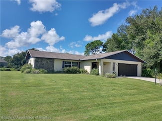 107 Citrus Rd NE, Lake Placid, FL 33852