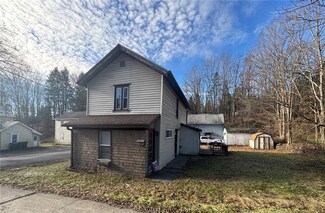 30 Meredith St, Delhi, NY 13753