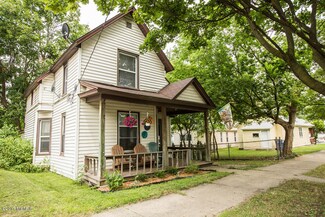 47 Deloney Ave SW, Grand Rapids, MI 49504
