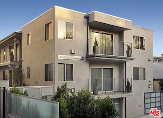 1418 N Poinsettia Place, Los Angeles, CA 90046