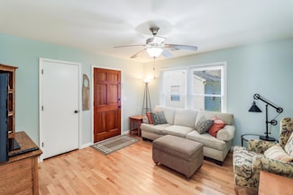 1728 Pinckney Park Dr Unit B, Charleston, SC 29407