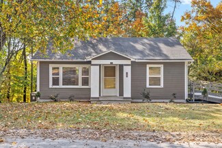 120 Circle Hill Dr, Clarksville, TN 37042