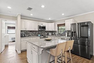 1966 9th St, Vero Beach, FL 32960