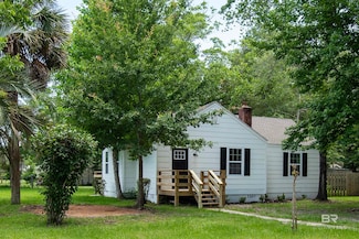 510 E Myrtle Ave, Foley, AL 36535