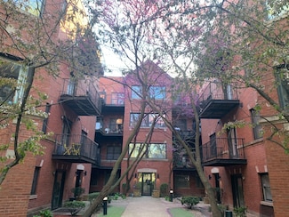 5940 S King Dr Unit 4W, Chicago, IL 60637