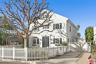 11217 Kling St, North Hollywood, CA 91602