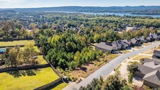 211 Maumelle Valley Dr, Maumelle, AR 72113