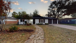 409 Vicki Place, Hurst, TX 76053