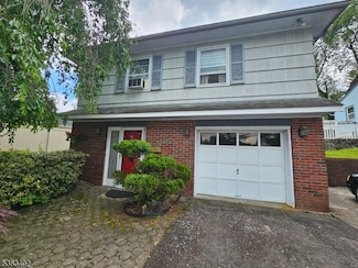 37 Pocahontas Path, Lincoln Park, NJ 07035
