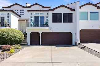 1934 Fairway Dr, Richland, WA 99352