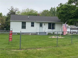 7053 Allegan Dr, Davison, MI 48423