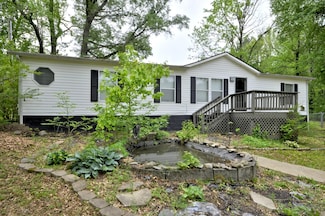 3404 Dover Rd, Woodlawn, TN 37191