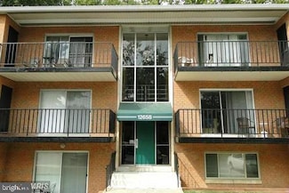 12658 Dara Dr Unit 102, Woodbridge, VA 22192