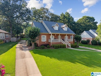 315 Roundabout Dr, Trussville, AL 35173