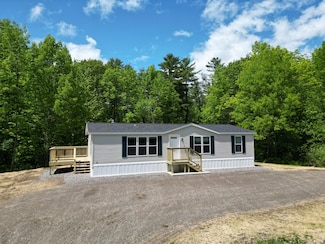 36 Webb Rd, Waterville, ME 04901