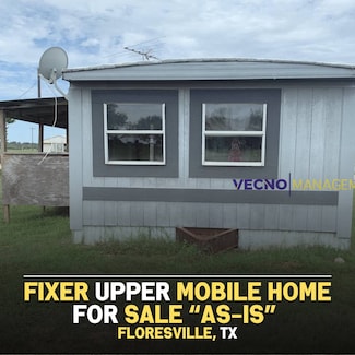 112 Country Living Ln, Floresville, TX 78114