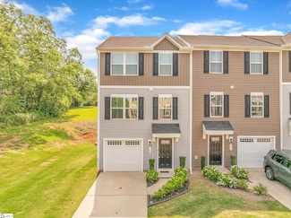 108 Sproles Ln, Easley, SC 29642