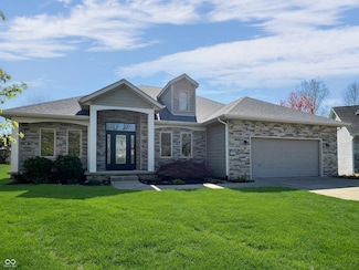 1995 Brookfield Ct, Columbus, IN 47201