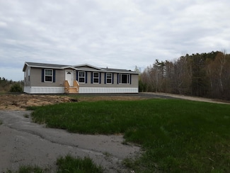 17 Atkins Rd, Jefferson, ME 04348
