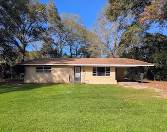 1019 Gill St, Columbia, MS 39429