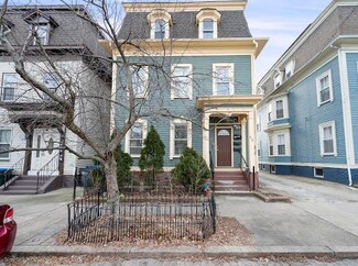 478 W Fountain St, Providence, RI 02903