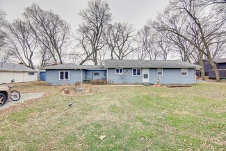 24779 Front St, Sterling, IL 61081