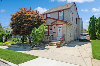 232 Broad St, Williston Park, NY 11596