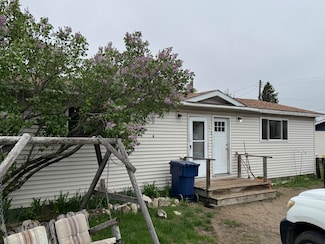 212 Scott St, Grayling, MI 49738