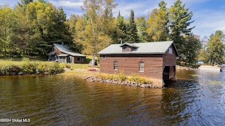 152 Fish Mountain Rd, Lake Pleasant, NY 12108
