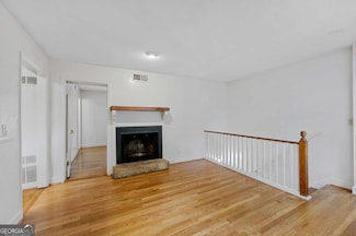 11 Peachtree Hills Ave NE Unit D2, Atlanta, GA 30305