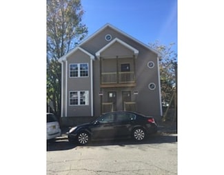 8 Kendall St, Lawrence, MA 01841