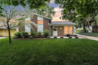 3622 Cushing Ct, Dexter, MI 48130