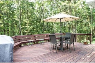 34 Longmeadow Rd, Chelmsford, MA 01824