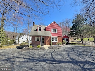 2405 Edge Hill Rd, Huntingdon Valley, PA 19006