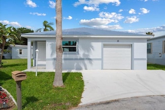 15 Jacaranda Ln, Port St. Lucie, FL 34952