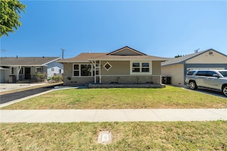 80 W Trafford St, Long Beach, CA 90805