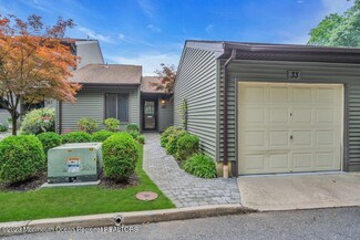 33 Andover Ct, Red Bank, NJ 07701