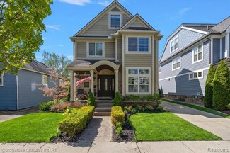 1364 Holland St, Birmingham, MI 48009