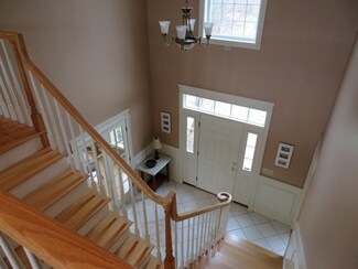 11 Clearview Dr, Loudon, NH 03307