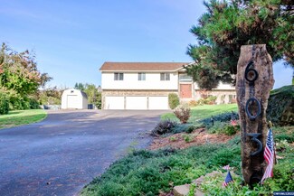 6036 Barcelona Dr SE, Salem, OR 97317