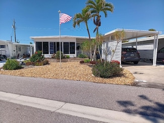 822 Bogie St, Venice, FL 34285