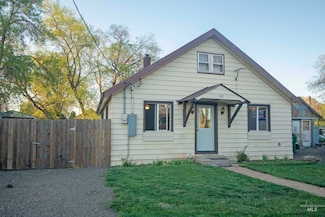 102 E Bleeker Ave, Council, ID 83612