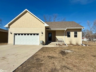 208 E Wilcox Way, Jefferson, IA 50129