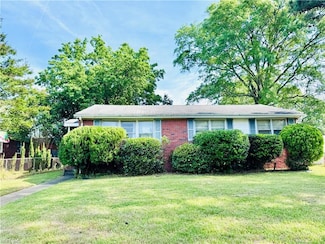 3009 Mattox Dr, Chesapeake, VA 23325