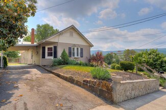 512 N Washington Ave, Pulaski, VA 24301