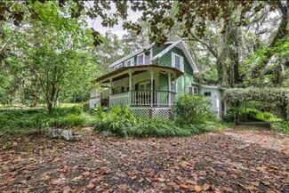1519 Live Oak Dr, Tallahassee, FL 32301