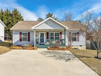 112 Newberry Dr, Fletcher, NC 28732