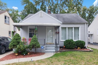 19160 Woodside St, Harper Woods, MI 48225