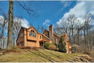 22 Hickory Ln, Chester Springs, PA 19425